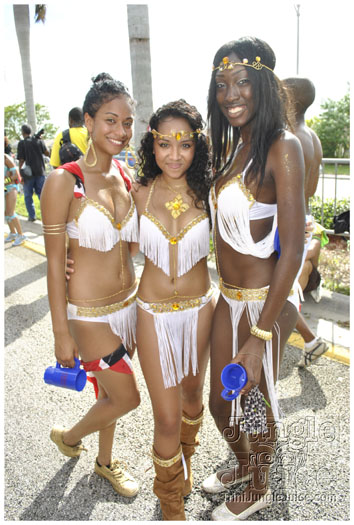 miami_carnival_2011_part6-105