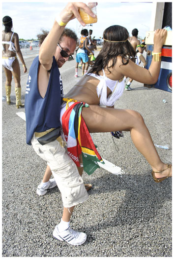 miami_carnival_2011_part6-124