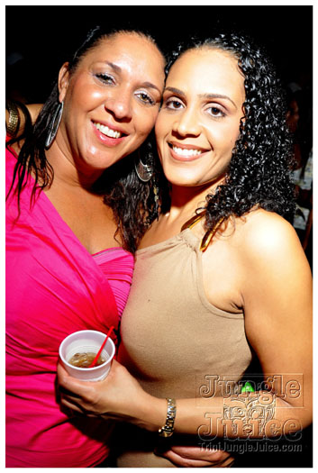 vale_vibe_miami_2011-005