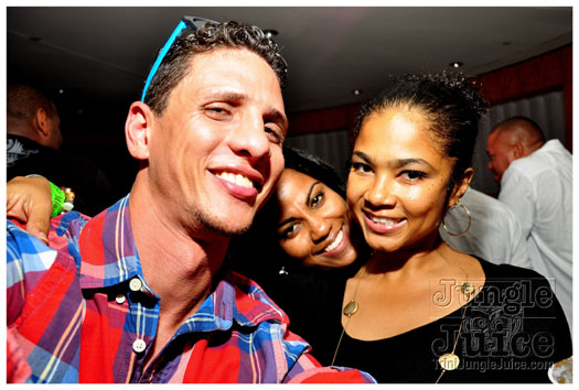 vale_vibe_miami_2011-102