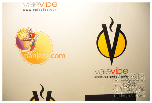 vale_vibe_miami_2011-126