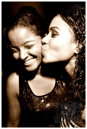 vale_vibe_miami_2011-127