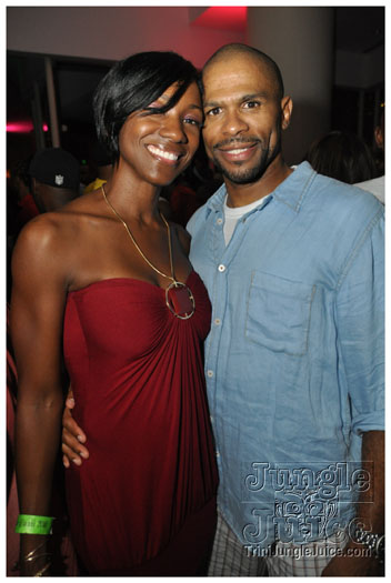 vale_vibe_miami_2011-157