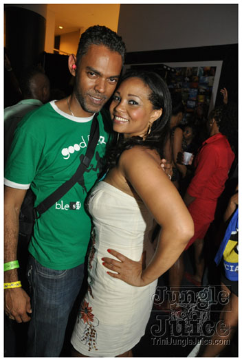 vale_vibe_miami_2011-161