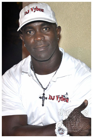 boss_is_back_nov25-002