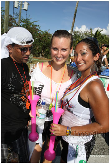 cayman_carnival_2011_part1-057