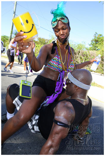 cayman_carnival_2011_part1-066