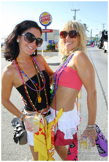 cayman_carnival_2011_part1-127