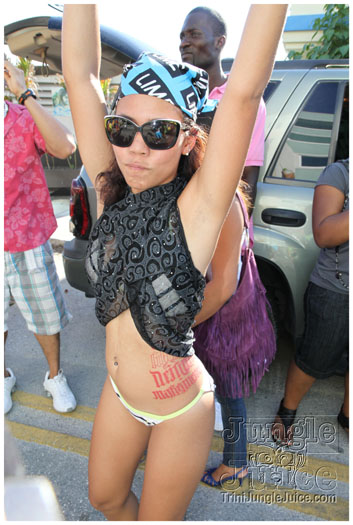 cayman_carnival_2011_part1-155