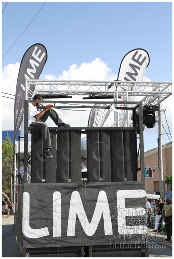 cayman_carnival_2011_part1-161