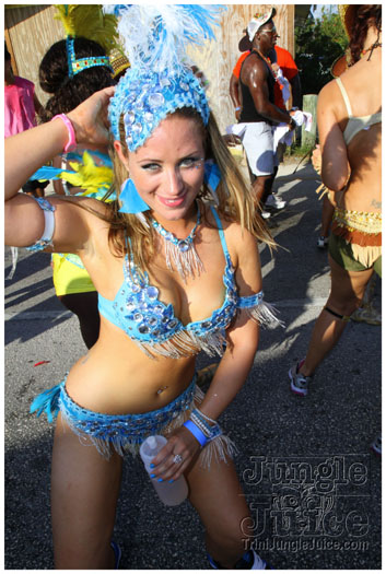 cayman_carnival_2011_part1-216