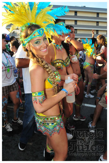 cayman_carnival_2011_part2-003