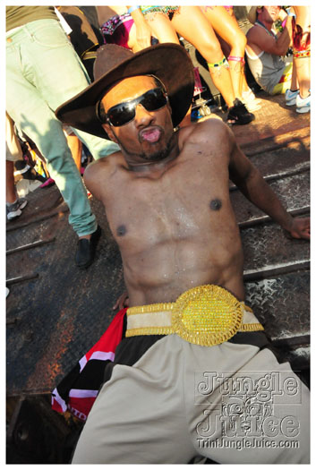 cayman_carnival_2011_part2-012