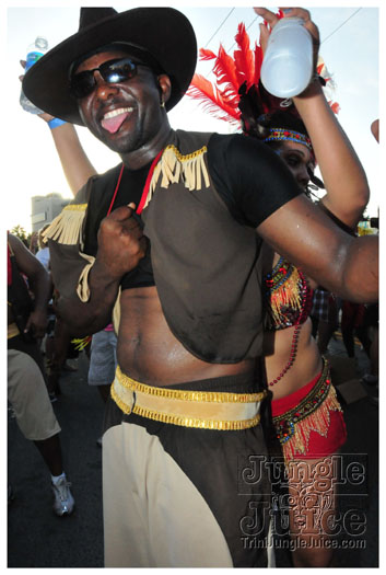 cayman_carnival_2011_part2-032