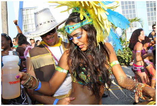 cayman_carnival_2011_part2-078