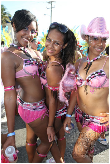 cayman_carnival_2011_part2-085