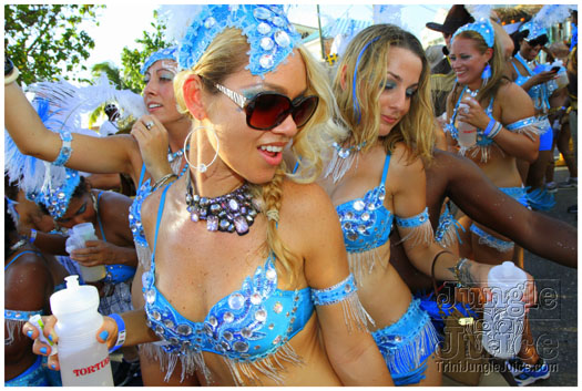 cayman_carnival_2011_part2-089