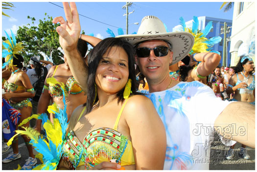 cayman_carnival_2011_part2-102
