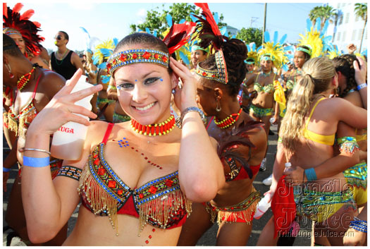 cayman_carnival_2011_part2-106