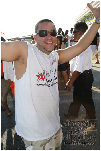 cayman_carnival_2011_part2-108