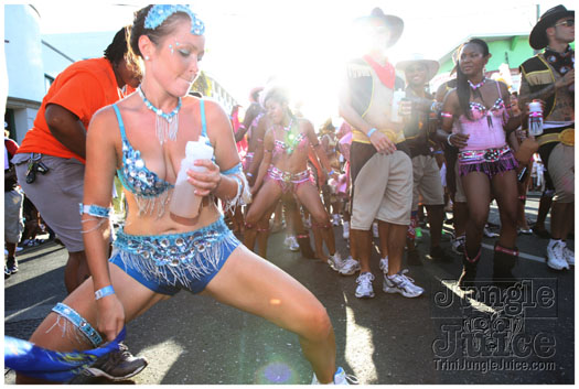 cayman_carnival_2011_part2-122