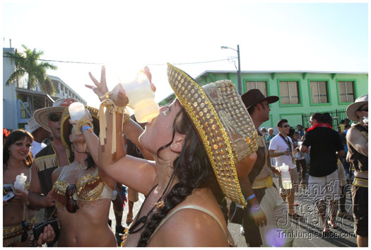 cayman_carnival_2011_part2-129