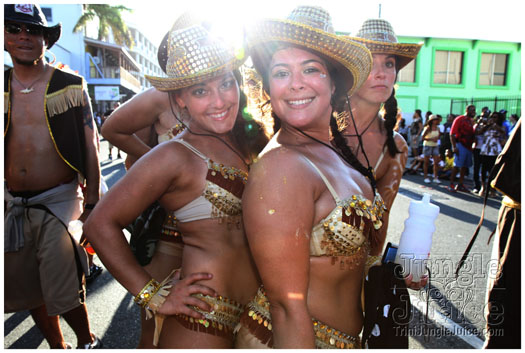 cayman_carnival_2011_part2-136