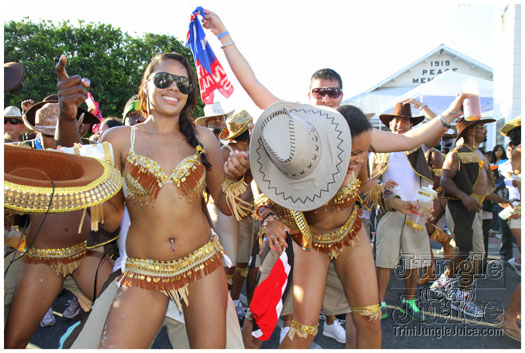 cayman_carnival_2011_part2-140