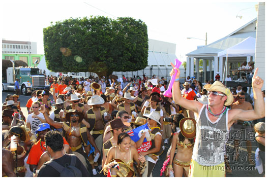 cayman_carnival_2011_part2-147