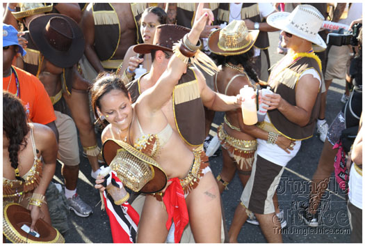 cayman_carnival_2011_part2-148