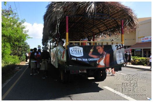 cayman_carnival_2011_part3-001