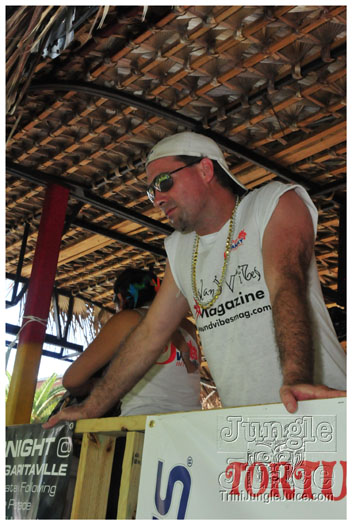 cayman_carnival_2011_part3-002