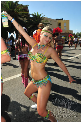 cayman_carnival_2011_part3-005