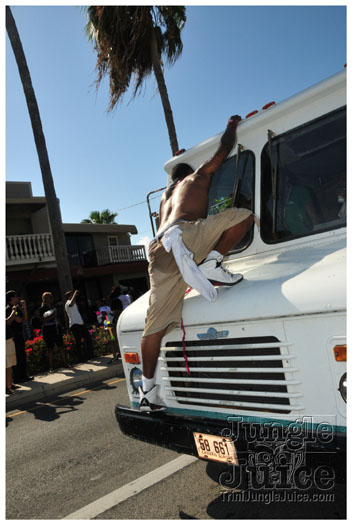 cayman_carnival_2011_part3-011