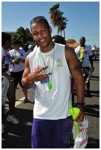 cayman_carnival_2011_part3-019
