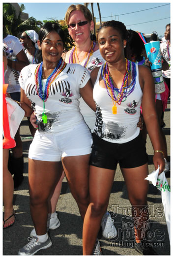cayman_carnival_2011_part3-020