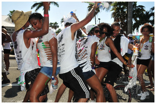 cayman_carnival_2011_part3-033