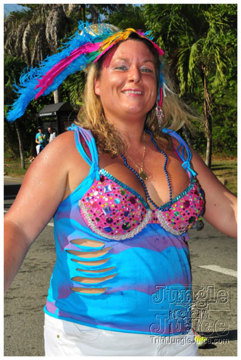 cayman_carnival_2011_part3-037
