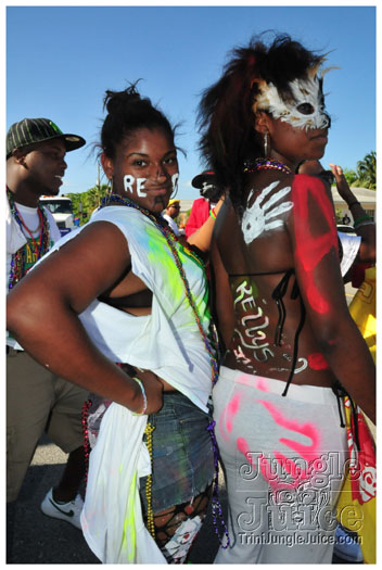 cayman_carnival_2011_part3-048