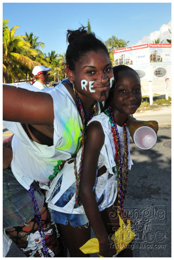 cayman_carnival_2011_part3-049