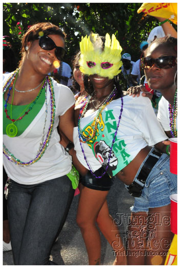 cayman_carnival_2011_part3-056