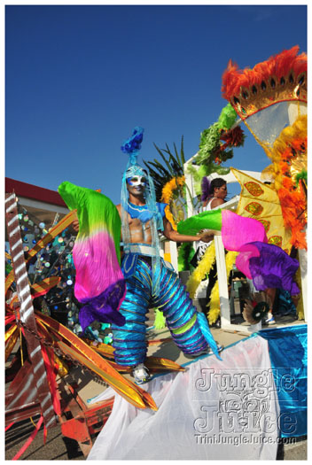 cayman_carnival_2011_part3-069