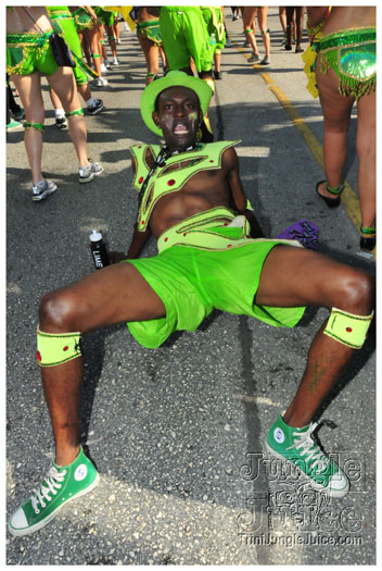 cayman_carnival_2011_part3-093