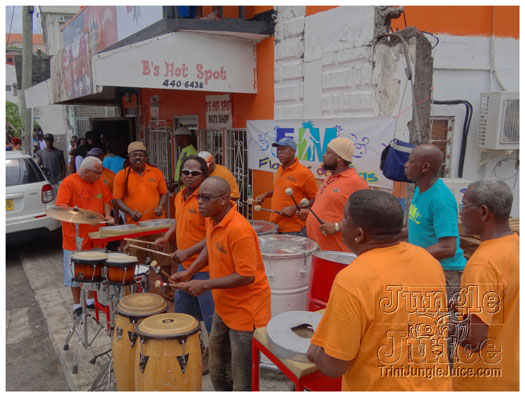 bikini_cruise_party_boat_2011-001