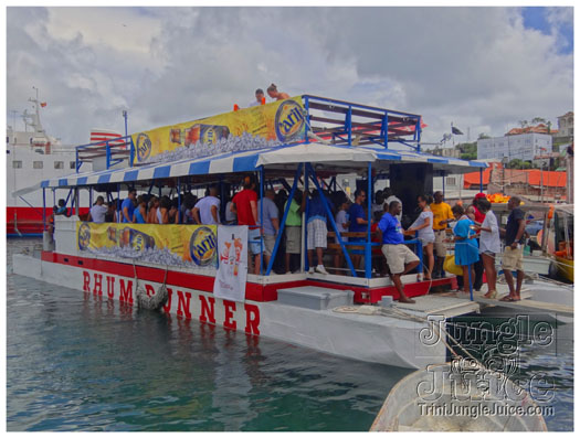 bikini_cruise_party_boat_2011-002