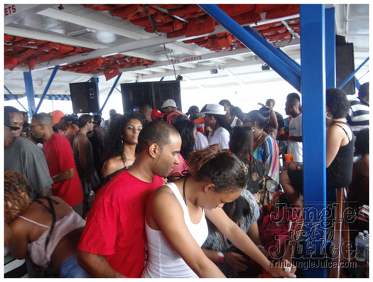 bikini_cruise_party_boat_2011-038