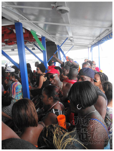 bikini_cruise_party_boat_2011-041