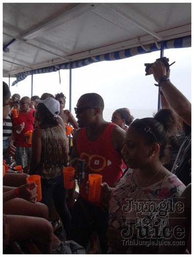 bikini_cruise_party_boat_2011-052