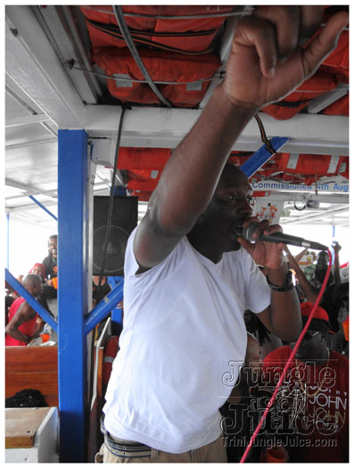 bikini_cruise_party_boat_2011-058