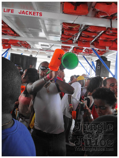 bikini_cruise_party_boat_2011-061